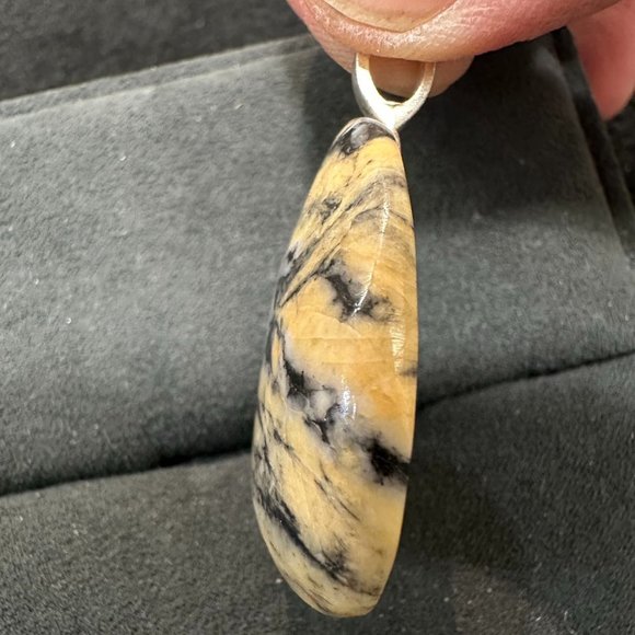 Canadian Pinolite handmade Pendent - Picture 2 of 5